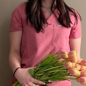 Figs Quartz pink top